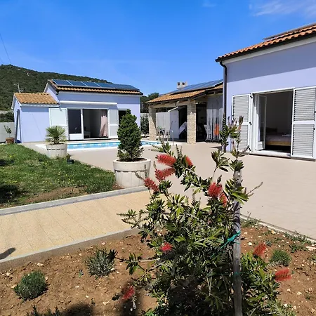 Vakantiehuis Family Friendly House With A Swimming Pool Cunski, Losinj - 24170