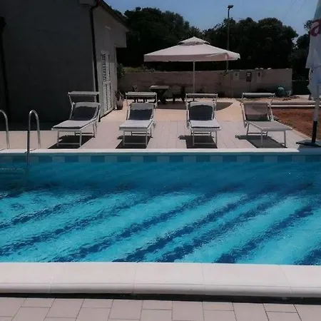 Family Friendly House With A Swimming Pool Cunski, Losinj - 24170 Casa vacanze *