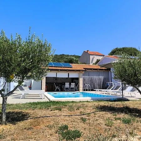 Family Friendly House With A Swimming Pool Cunski, Losinj - 24170 Casa vacanze *