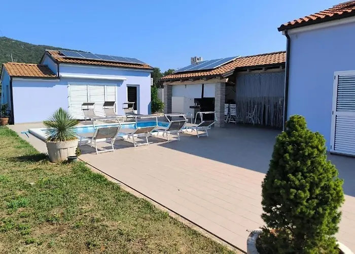 Family Friendly House With A Swimming Pool Cunski, Losinj - 24170 * Čunski