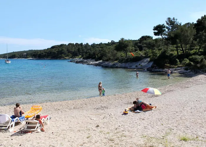 Family Friendly House With A Swimming Pool Cunski, Losinj - 24170 بيت للعطل Čunski