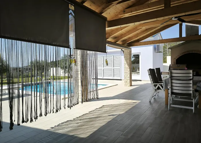 Family Friendly House With A Swimming Pool Cunski, Losinj - 24170 Čunski